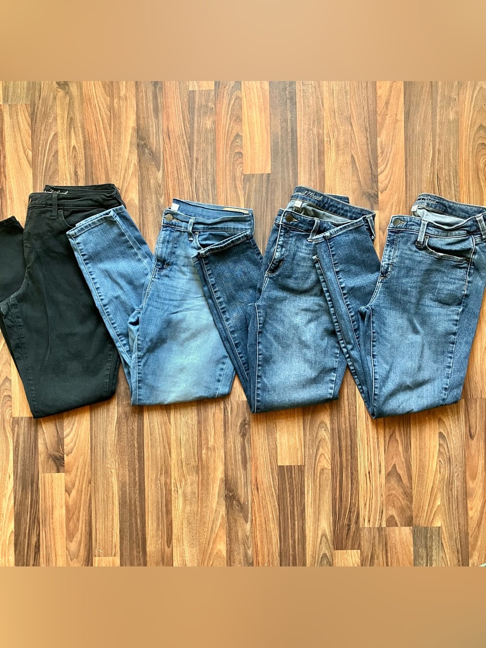 Universal Thread/Levi’s skinny jeans bundle